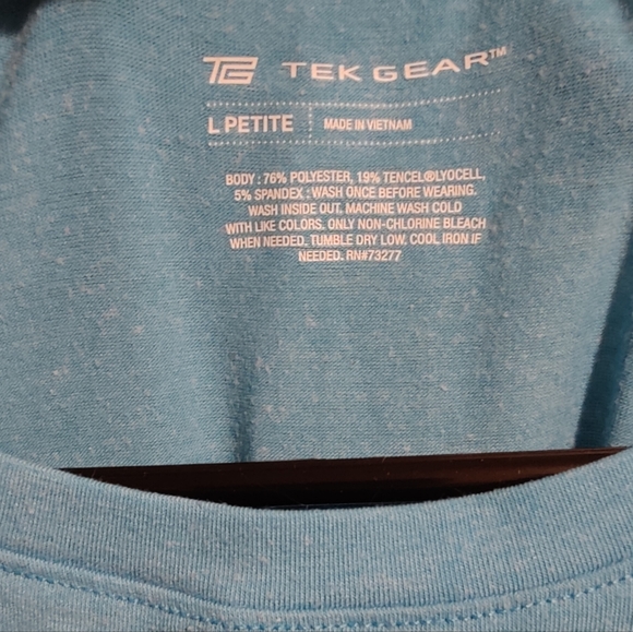 Sleeveless Tek Gear Top Ombre Light Blue Blue - Picture 2 of 3